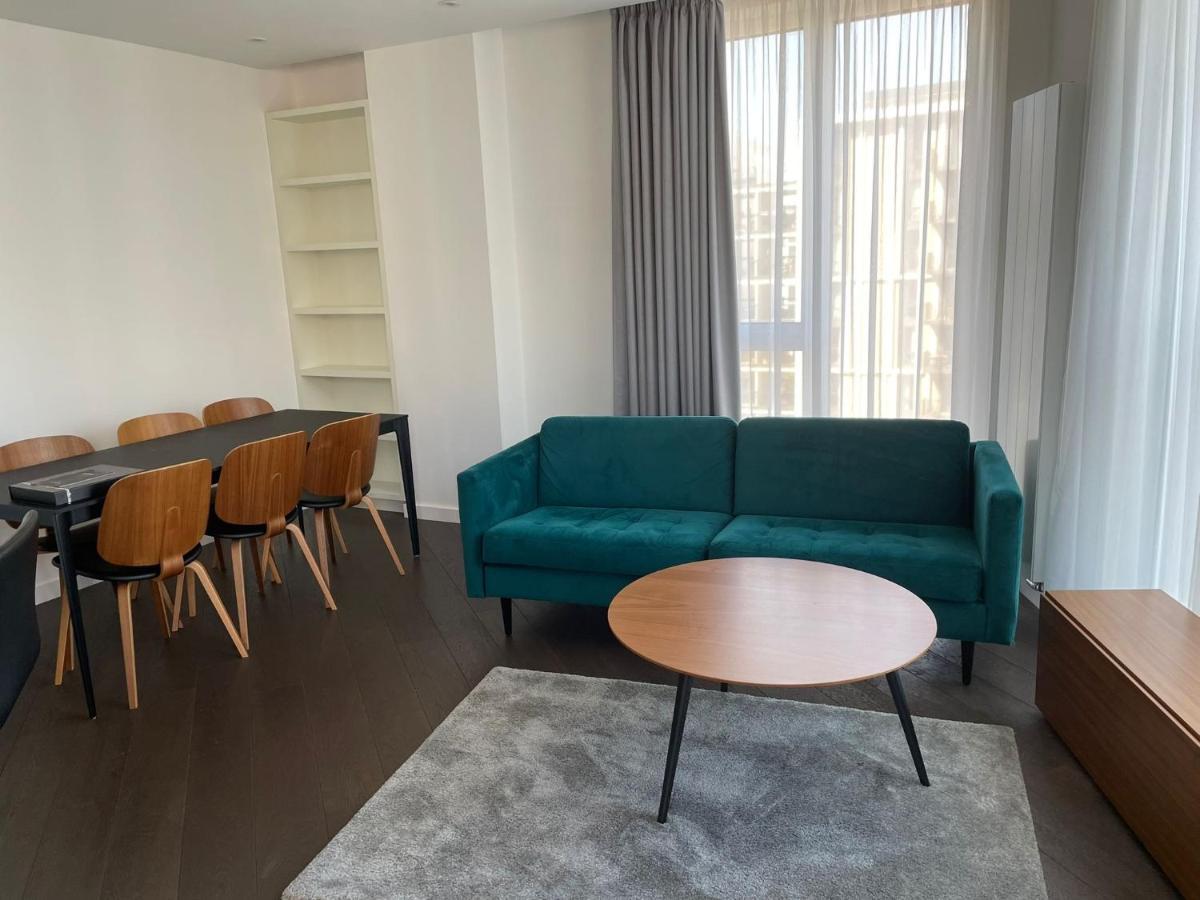 Ellie N Conys 3 Bedroom Apartment With 2 Bathrooms, An Ensuite, Kitchen And Balcony In Stratford Westfield Londyn Zewnętrze zdjęcie